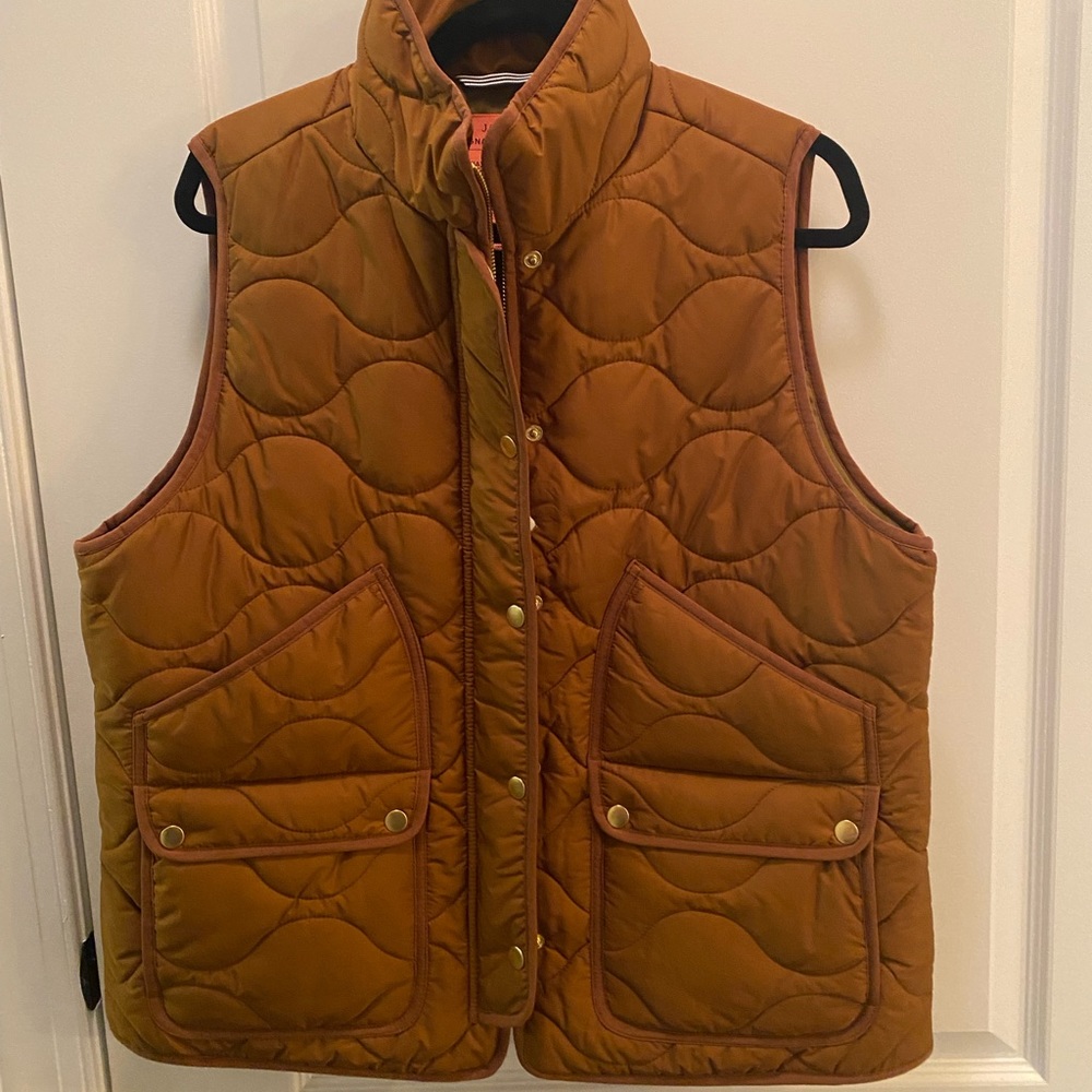NWT J Crew quilted brown vest-xl